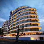 Centre Luxury With Pool Near Dunya Ivf & Holiday home *