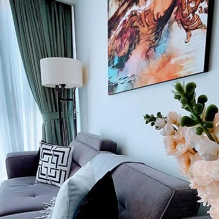 Centre Luxury With Pool Near Dunya Ivf &