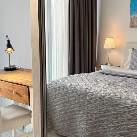 Centre Luxury With Pool Near Dunya Ivf Holiday home *