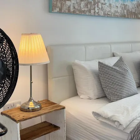 Centre Luxury With Pool Near Dunya Ivf & 別荘