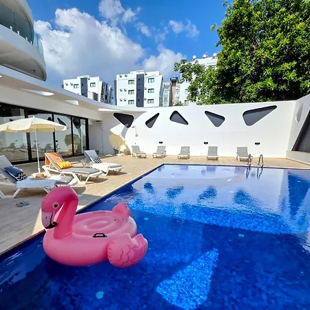 Centre Luxury With Pool Near Dunya Ivf & 度假居 凯里尼亚