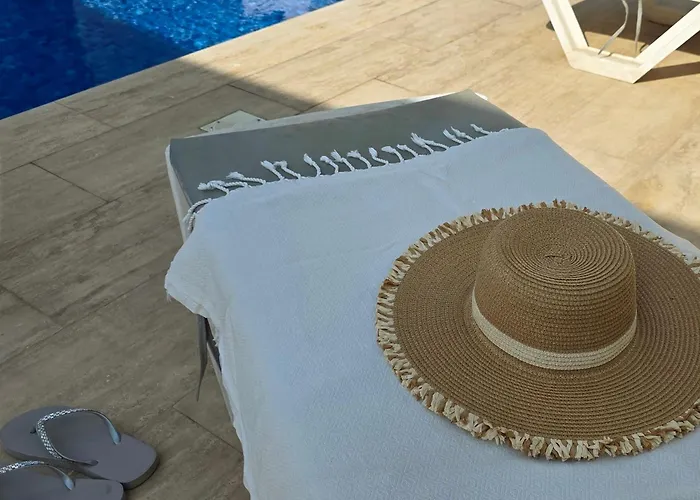 Centre Luxury With Pool Near Dunya Ivf & Сasa de vacaciones Kyrenia (Northern Cyprus)