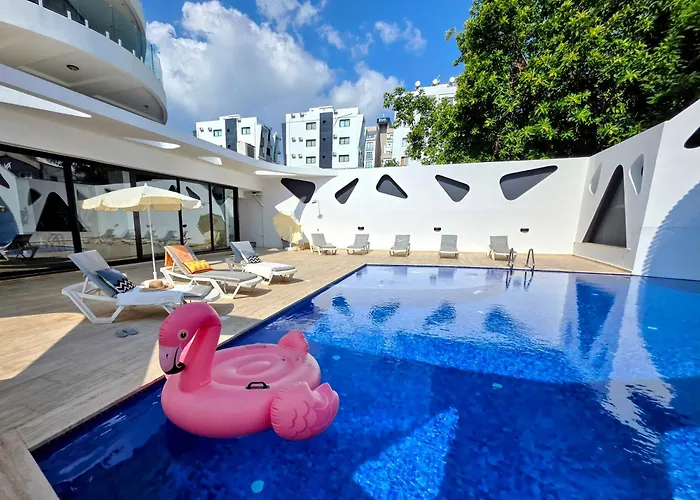 Centre Luxury With Pool Near Dunya Ivf & Dom wakacyjny Kirenia