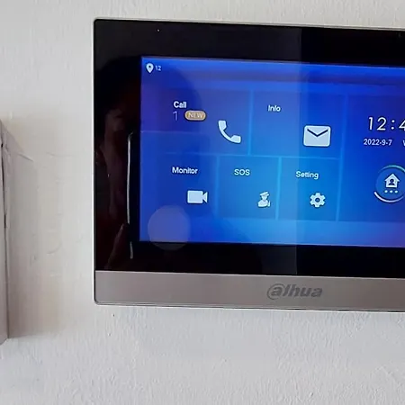 Centre Luxury With Pool Near Dunya Ivf & *